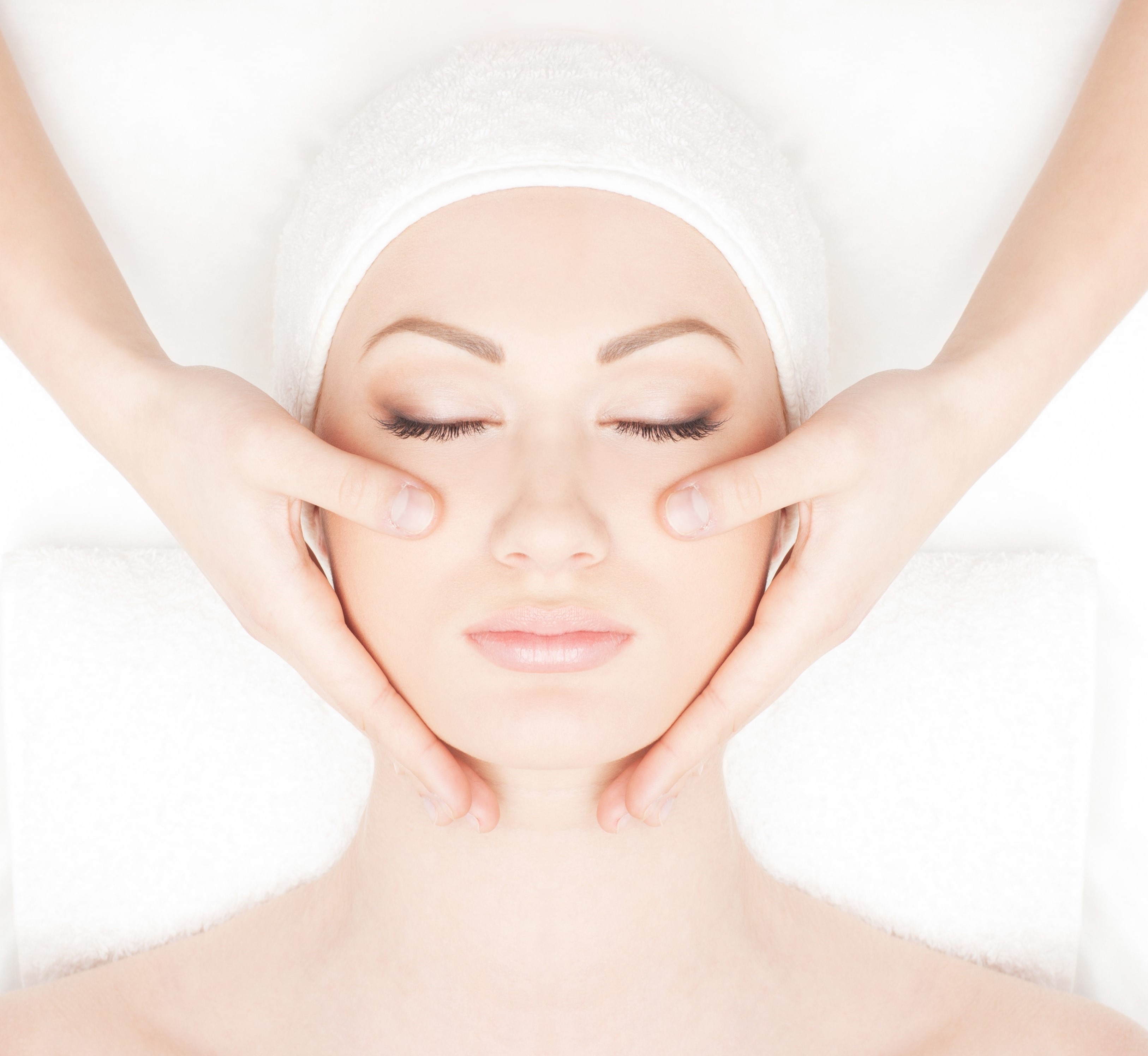 Voucher: Specjalna terapia liftingująca: Naturalny Lifting